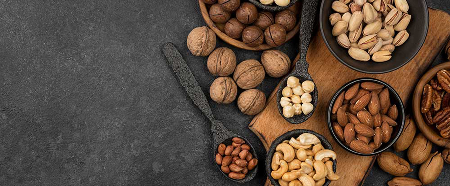 organic-nuts Bild zeigt Nüsse